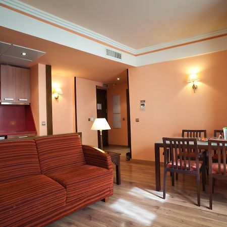Suites Gran Via 44 Granada Eksteriør billede