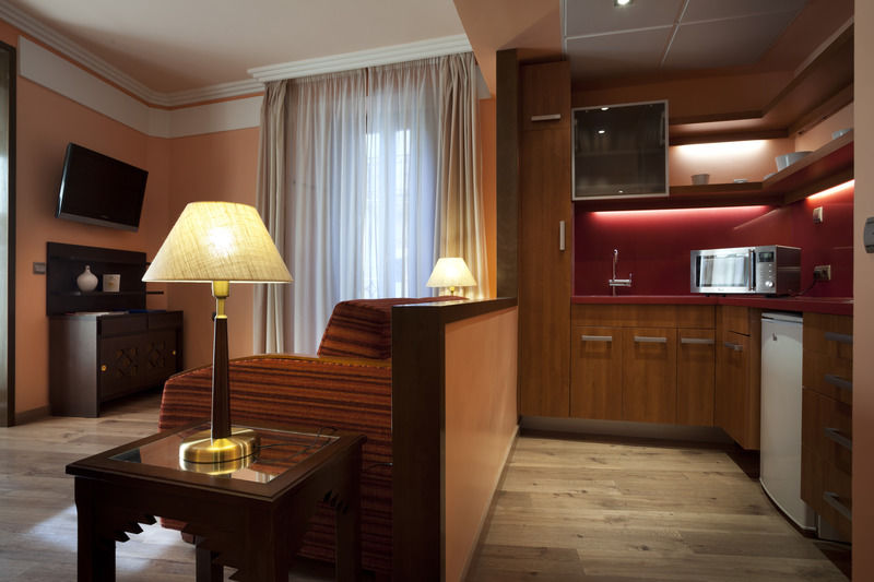 Suites Gran Via 44 Granada Eksteriør billede