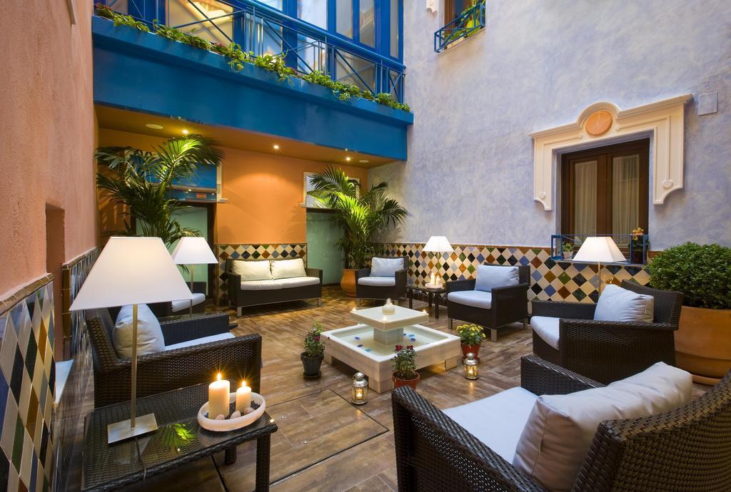Suites Gran Via 44 Granada Eksteriør billede